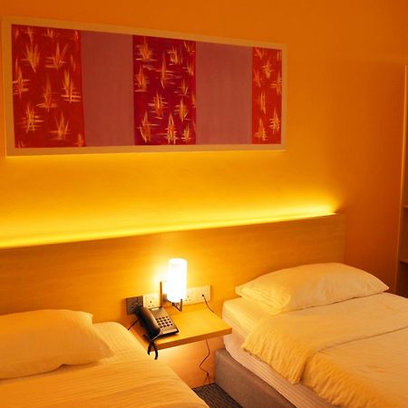 Hotel Jeti Tg Gemok Padang Endau Ngoại thất bức ảnh