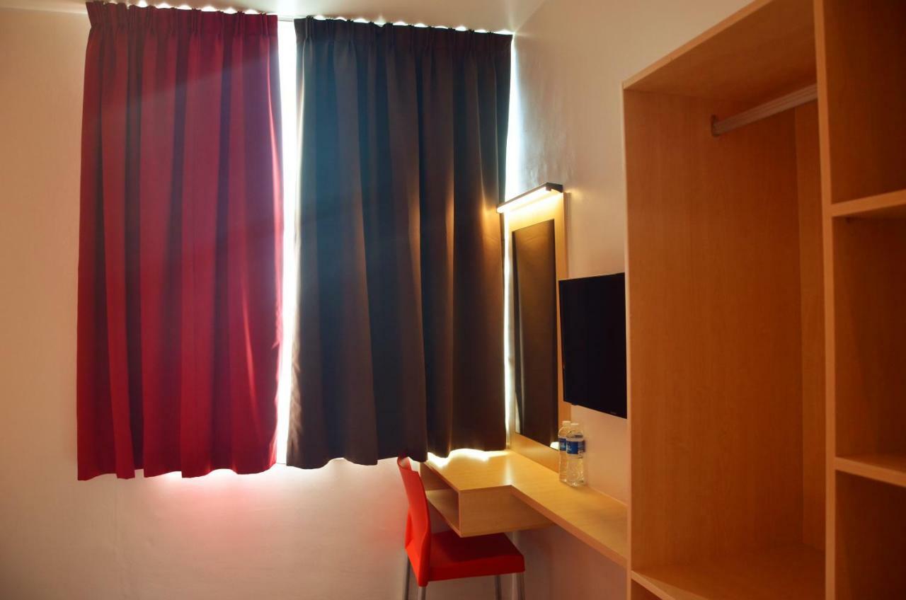 Hotel Jeti Tg Gemok Padang Endau Ngoại thất bức ảnh