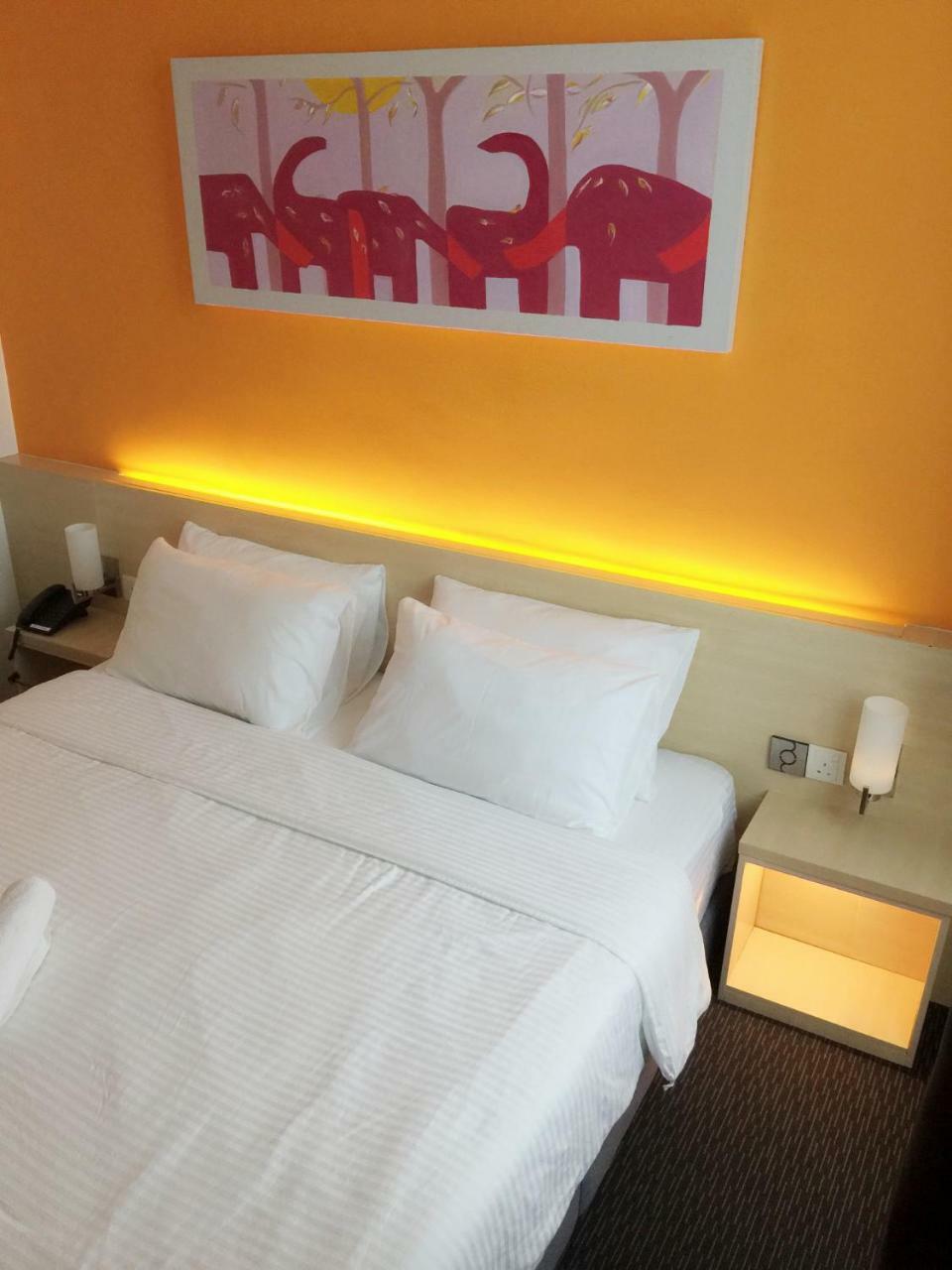 Hotel Jeti Tg Gemok Padang Endau Ngoại thất bức ảnh